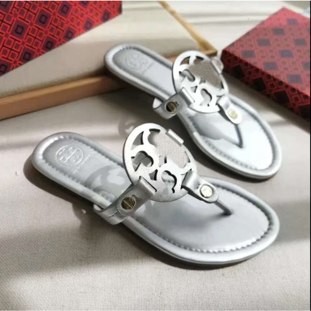 Лучшие дизайнерские дизайнерские тапочки Sandal Miller Torybutch Sandal Womens Summer Fashion Flat Sandal Factor