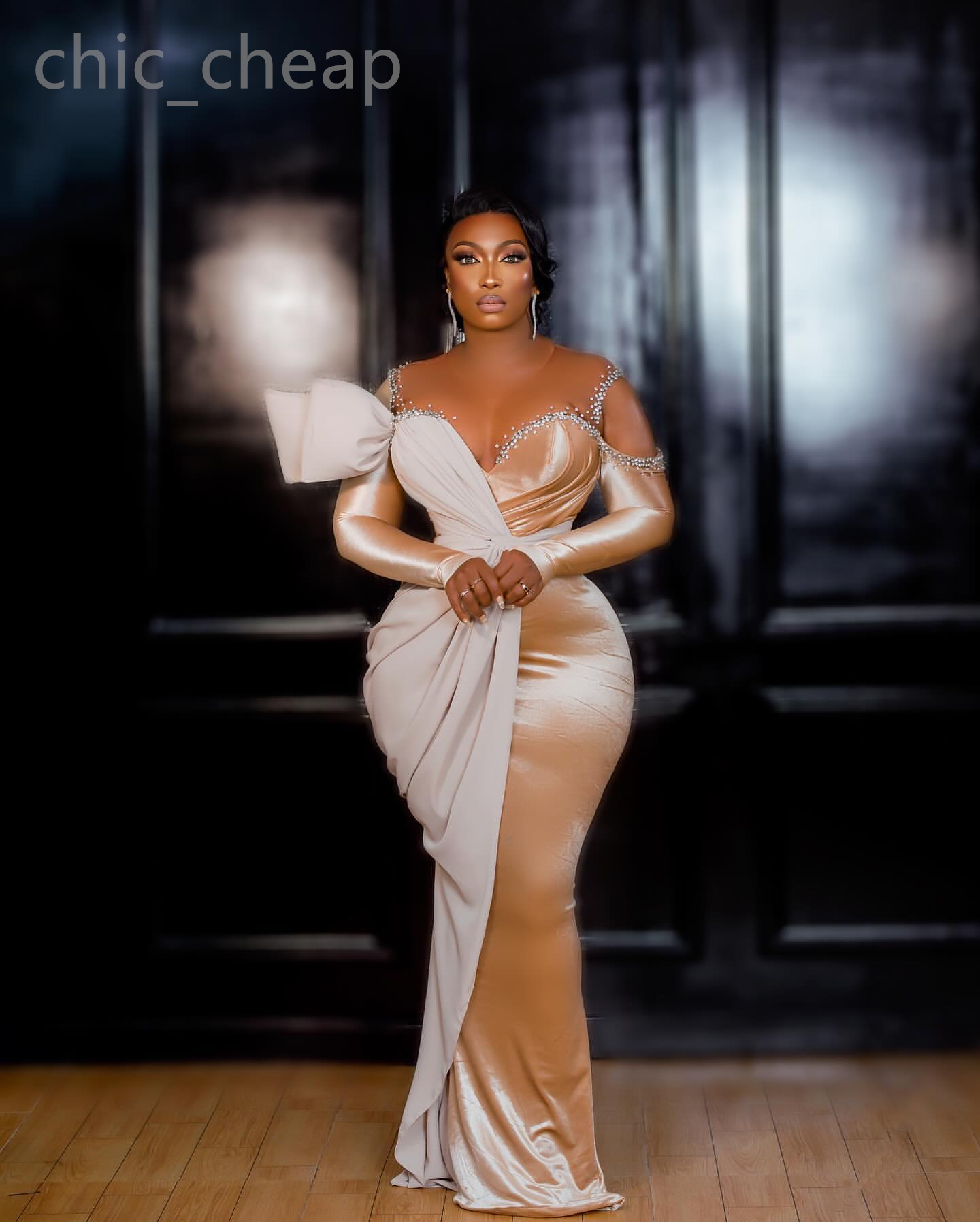 2024 ASO EBI Champagne Mermaid Prom Dress Crystals Velvet Formal Party Second Reception 50th Birthday Engagement Gowns Dresses Robe de Soiree ZJ318