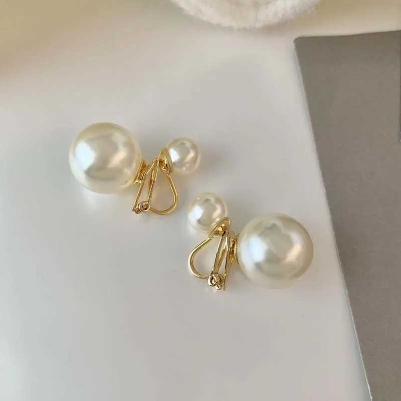 Charm Korean Gold Color Pearl Ear Clip for Women Vintage Elegant Geometric Circle Fake Piercing Ear Cuff on Earrings Jewelry Gift