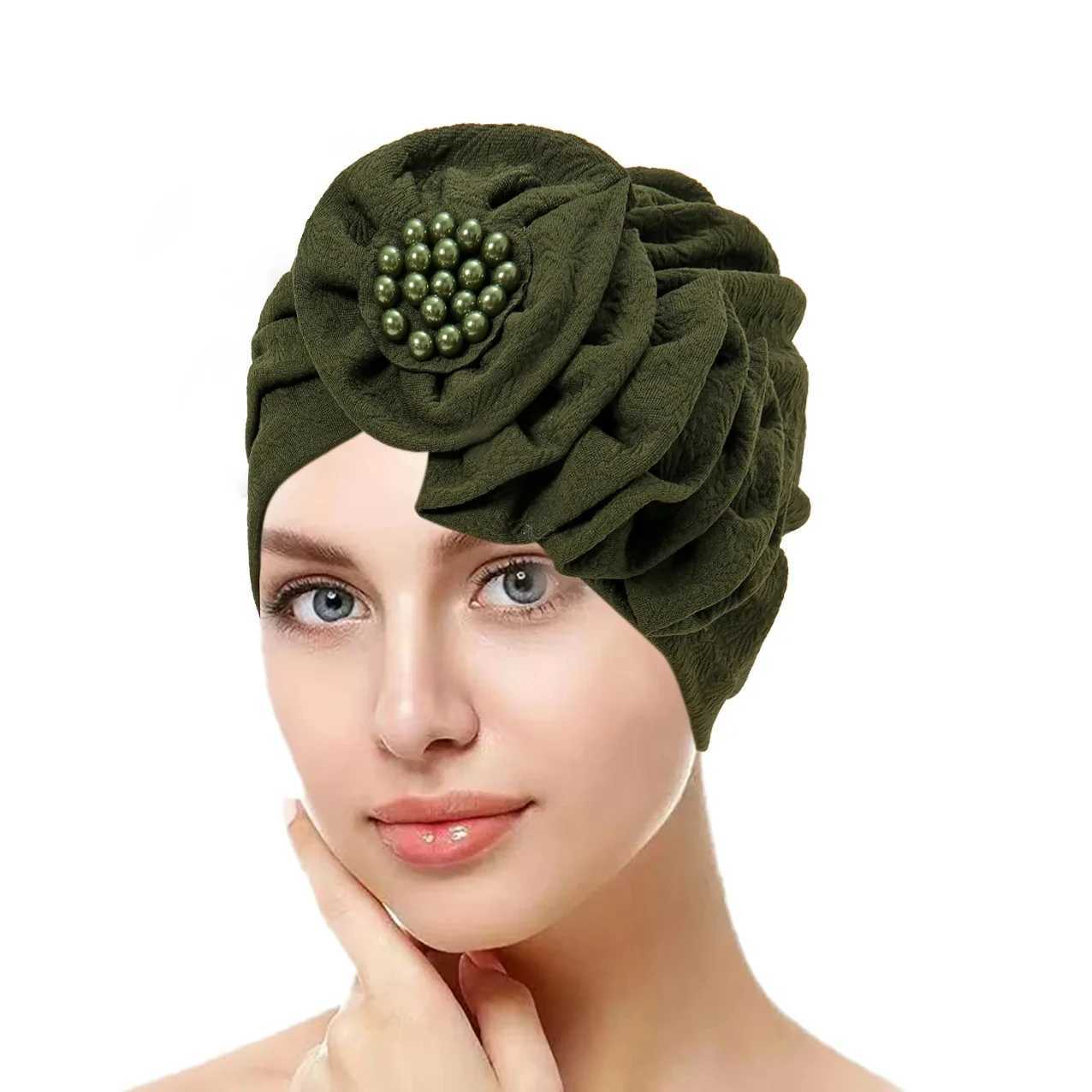 Hijabs 2023 Nieuwe bloemen Hijab Cap voor Ramadan Solid Color Indian Hat Muslim Fashion Head Wrap Women Tulband Bandana Bonnet D240425