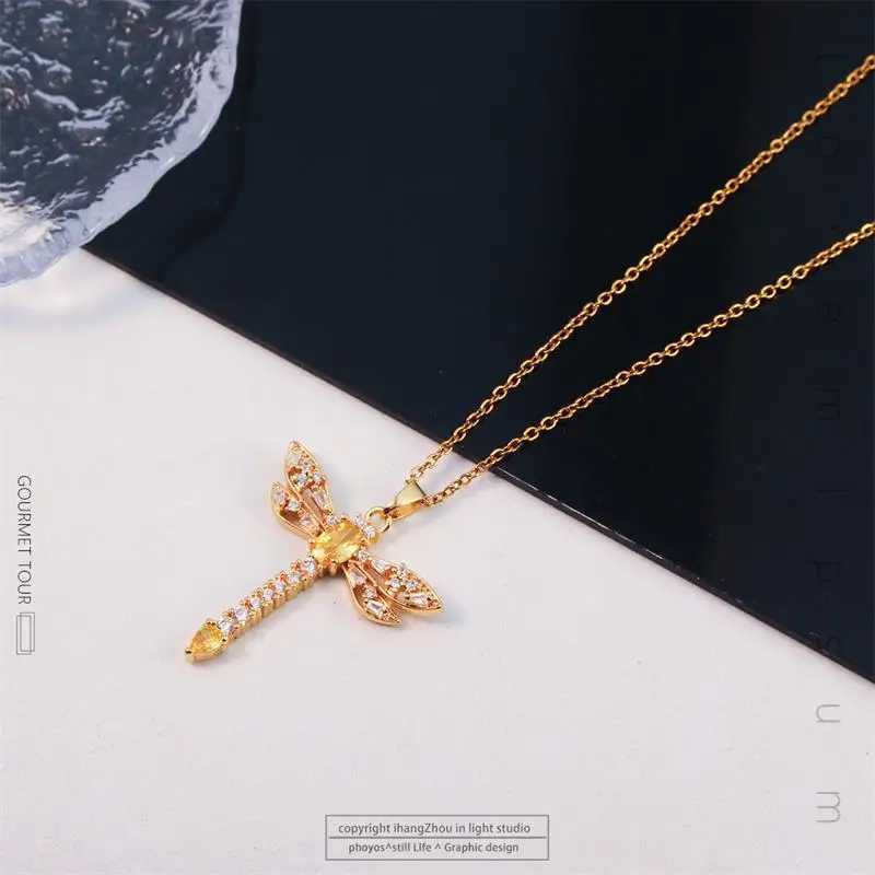 Pendant Necklaces Classic Micro-Inlaid Stainless Steel Wing Dragonfly Necklace Fashionable Personality Gorgeous Temperament Clavicle Chain