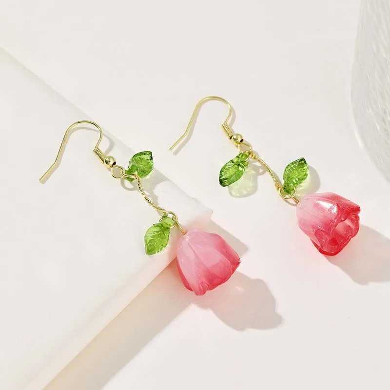 Candelier Dangle 2024 Pendientes colgantes de flores de tulipán rosa coreano para mujeres Temperamento elegante Pendientes de perlas Accesorios de joyas