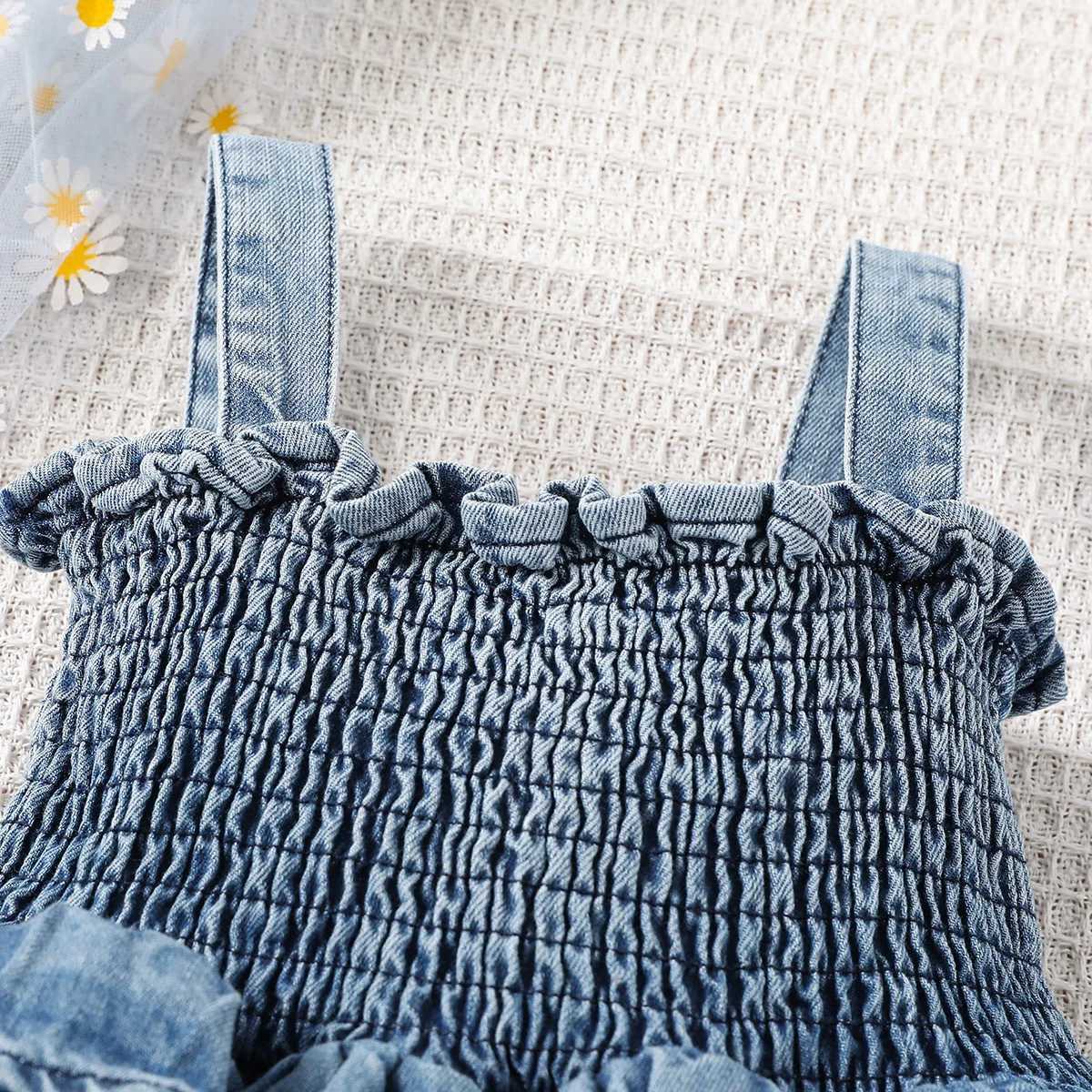 Rompers Summer Baby Girls Clothes Denim One Piece Ruffle Camisole Bodysuit新生児服0-18m H240425