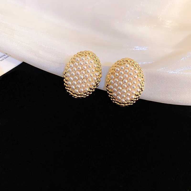 Dangle Chandelier Vintage Metal Oval Pearl Stud Earrings for Women Exquisite Elegant Gold Color Geometric Temperament Earring Wedding Jewelry Gift