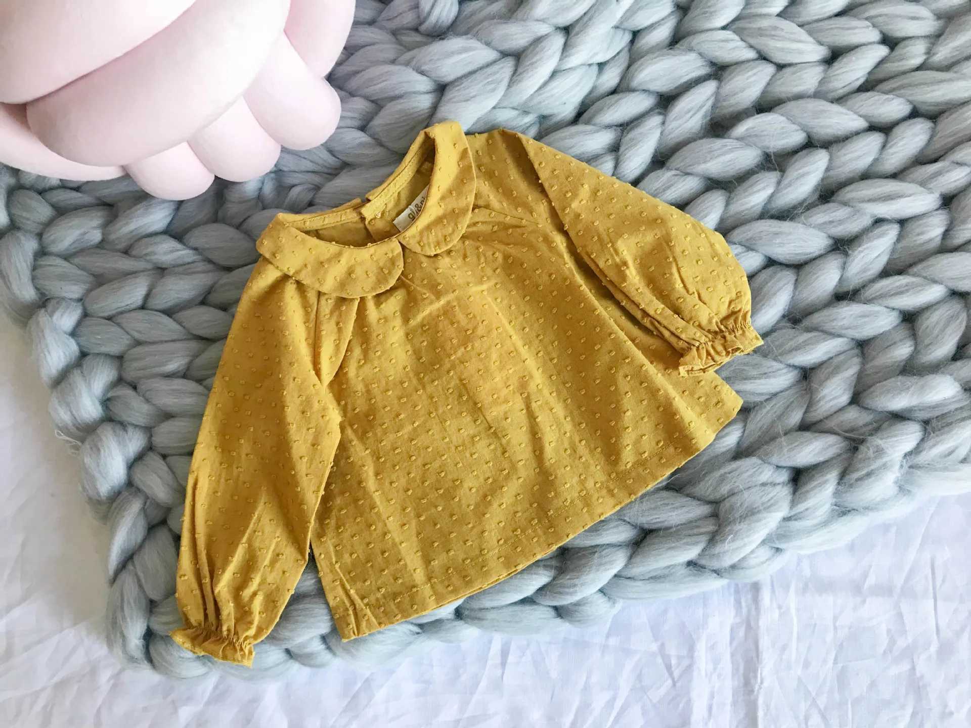 Barnskjorta 0-3t vår Nya spädbarnsblusar Baby Girl Solid Puff Sleeve Shirts Cotton Spädbarn Långärmning T Skjortor Toddler Casual Lapel Tops H240425