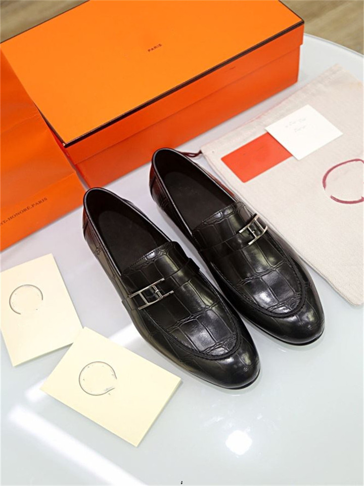 2024 uomini di lusso della migliore qualità Scarpe Oxford Slip on Mens Designer Designer Designer Designer Scarpe in pelle scamosciata nera Patchwork Crocodile Leather Scarpe uomini taglia 4-11