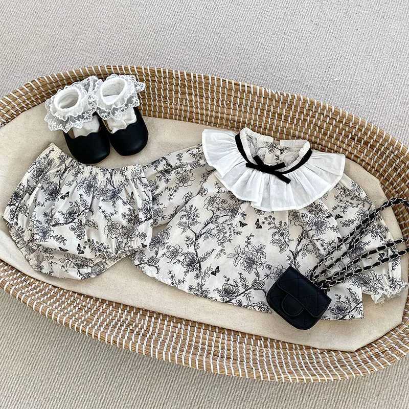 Rompers Automne Laciness Col Collier en bas âge en bas-pièce Baby Girls Printing Flower BodySity H240425