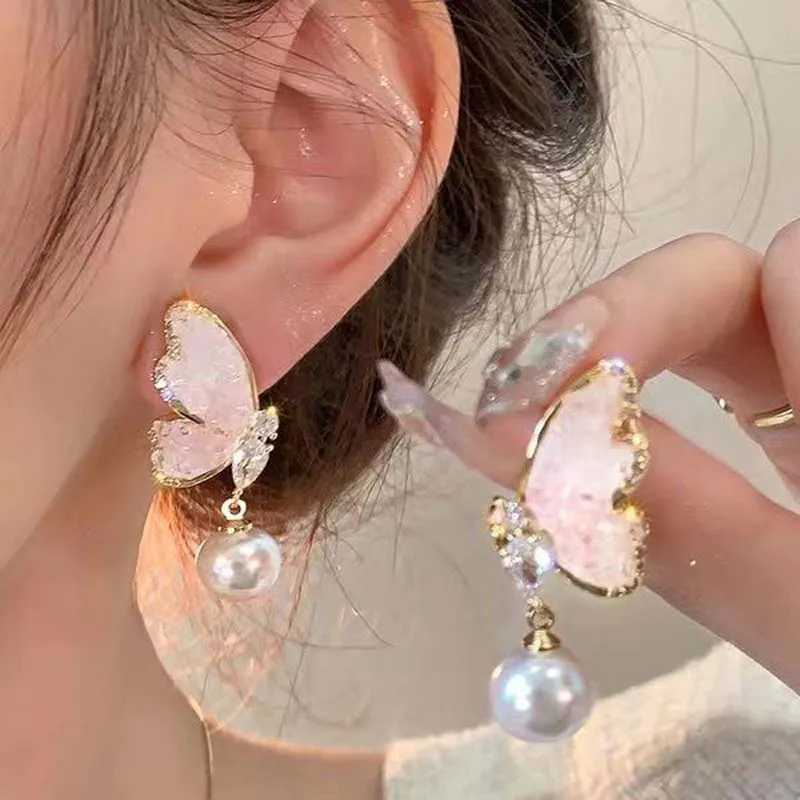 Bengelen kroonluchter Koreaanse roze kristallen vlinder Pearl hanger oorbellen voor vrouwen mode gesimuleerde parelvleugels