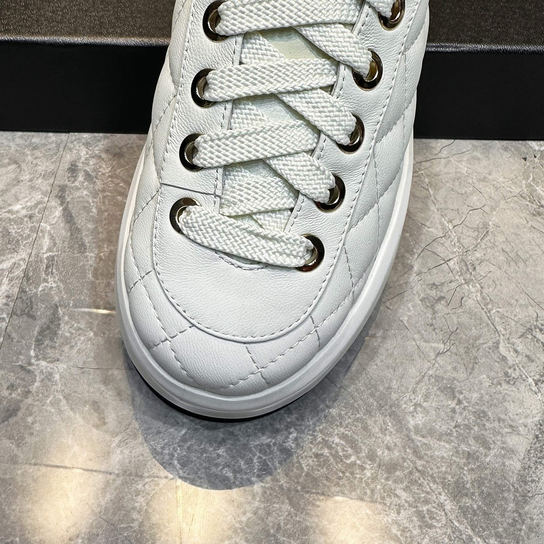 Platform dames designer schoenen witte chaussure luxe dames sneakers lederen klassen bordvormige met doos waterweerstand lichtgewicht