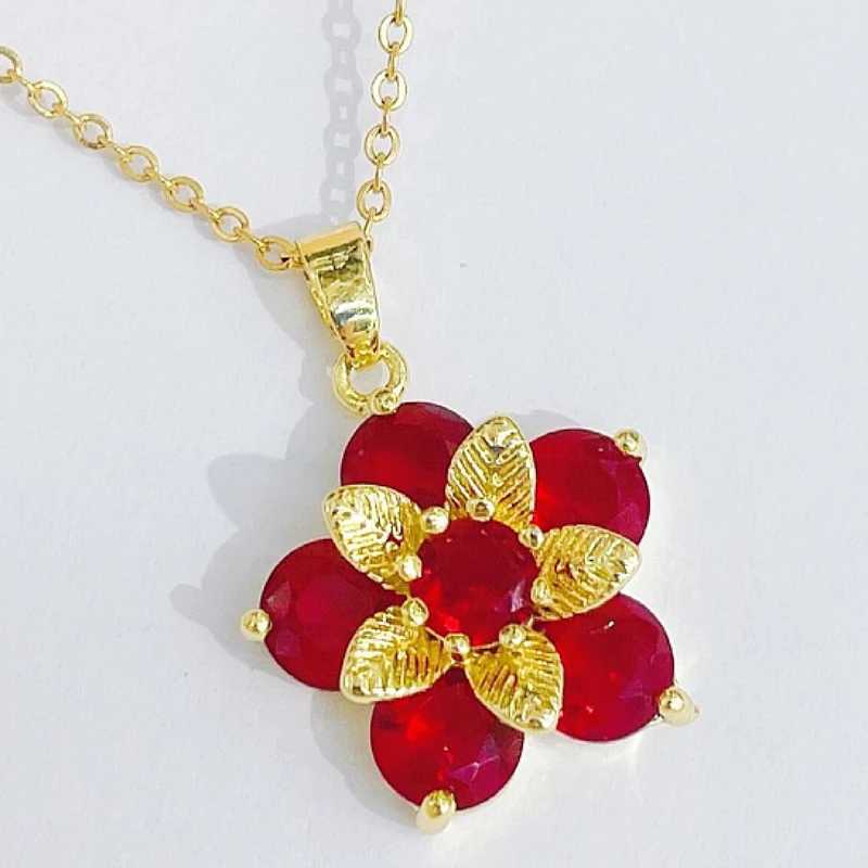 Colliers de pendentif mode rétro luxueux sauvage européen et américain couleur zircon fleurie rouge collier pendentif pendentif de chaîne de la clavicule