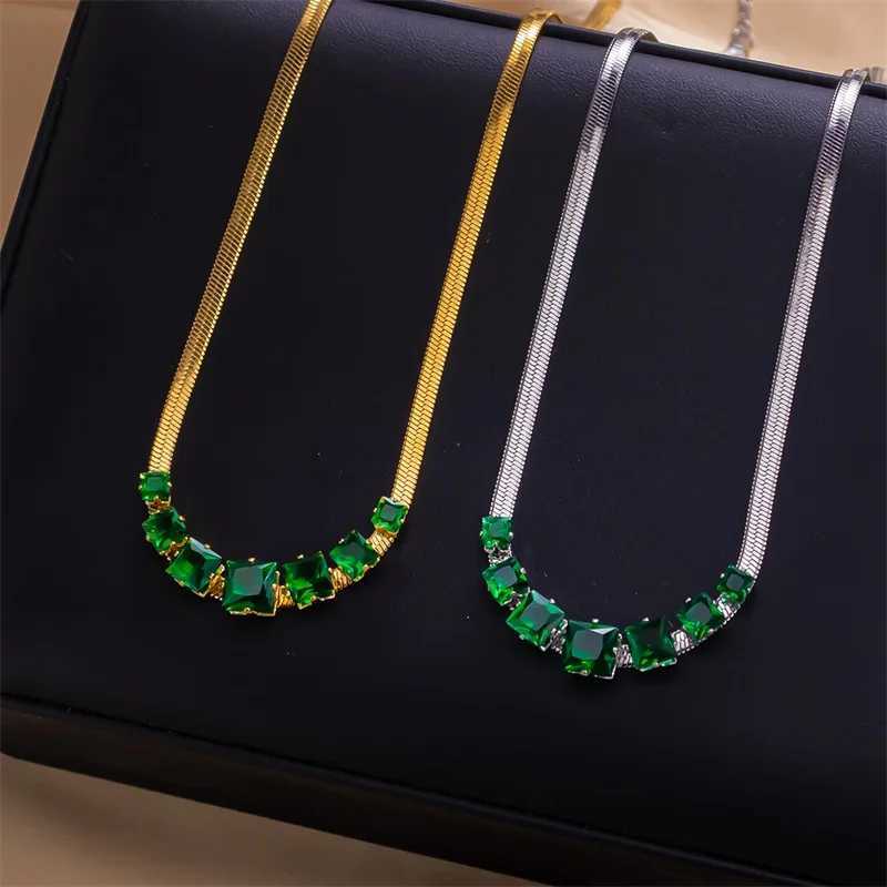 Colares pendentes Moda Moda Retro Design Geométrico Cadeia de pescoço quadrado Cadeia de colarinho de zircão verde Sen