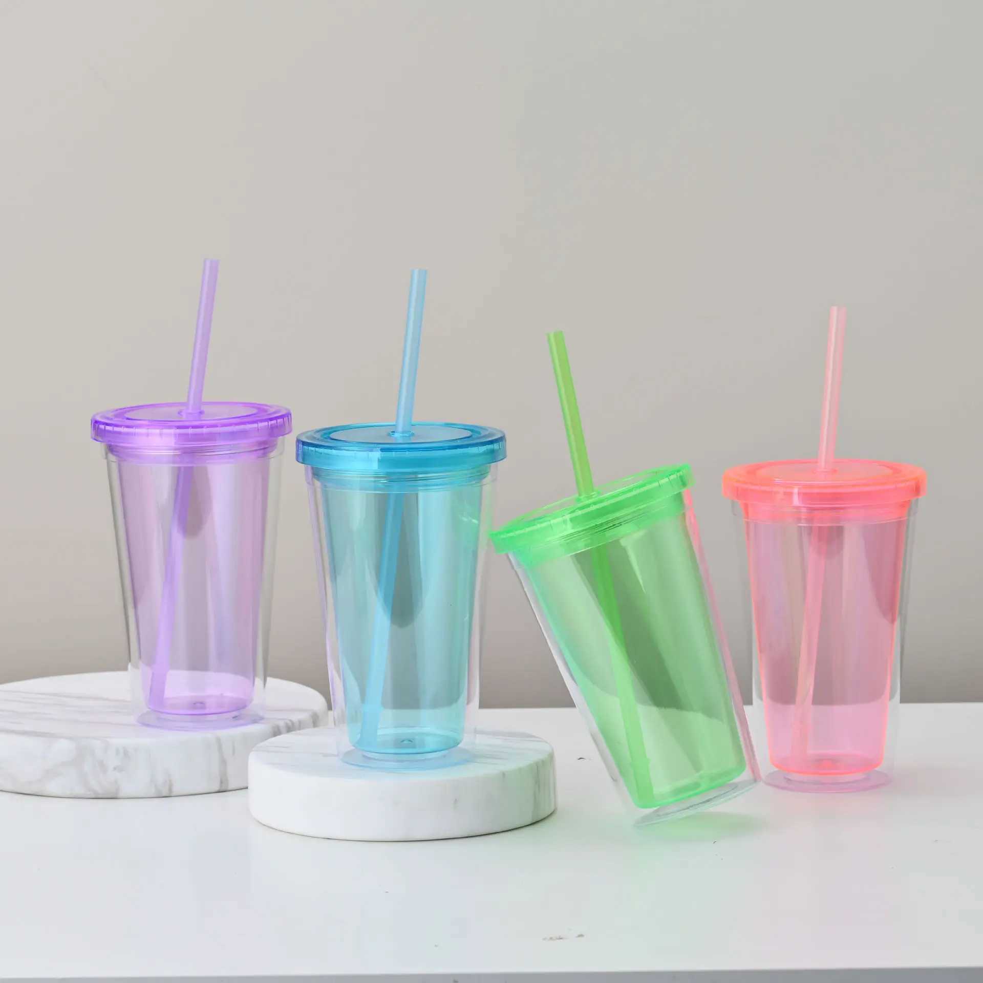 Tumblers Clear Colorful Tumbler 16oz Water Cup med halmplast Resmugg dubbel vägg iskaffe för brudtärna gåva H240425