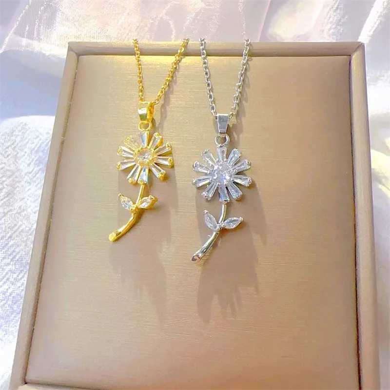 Colliers pendants Colliers de tournesol blanc romantique classique Fashion Collier Mignon Hope Fleurs en acier inoxydable Design Clicule chaîne