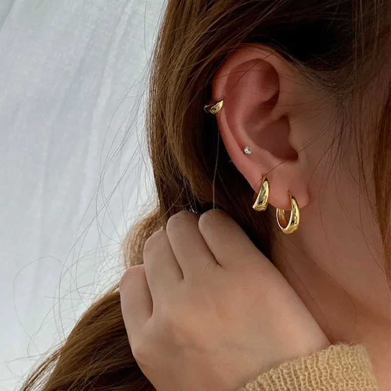 Stud Fashion Gold Color Orecchini a cerchio Huggie donne Minimalisti piccoli piccoli orecchini piercing di cartilagine rotondo gioielli
