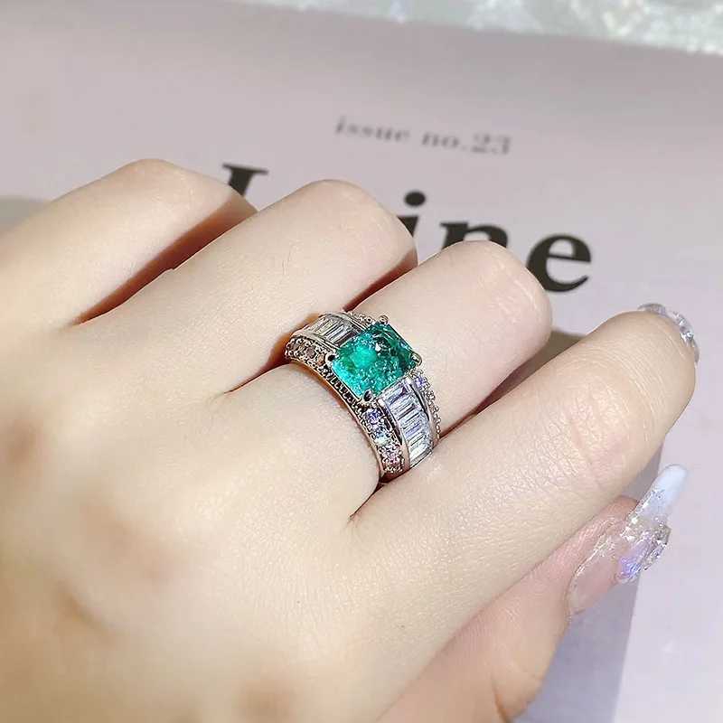 Anneaux de bande 925 Silver High Carbon Seiko Quality Princess Square Paraiba Ring Ladies Wedding Party Birthday Jewelry Gift H240425