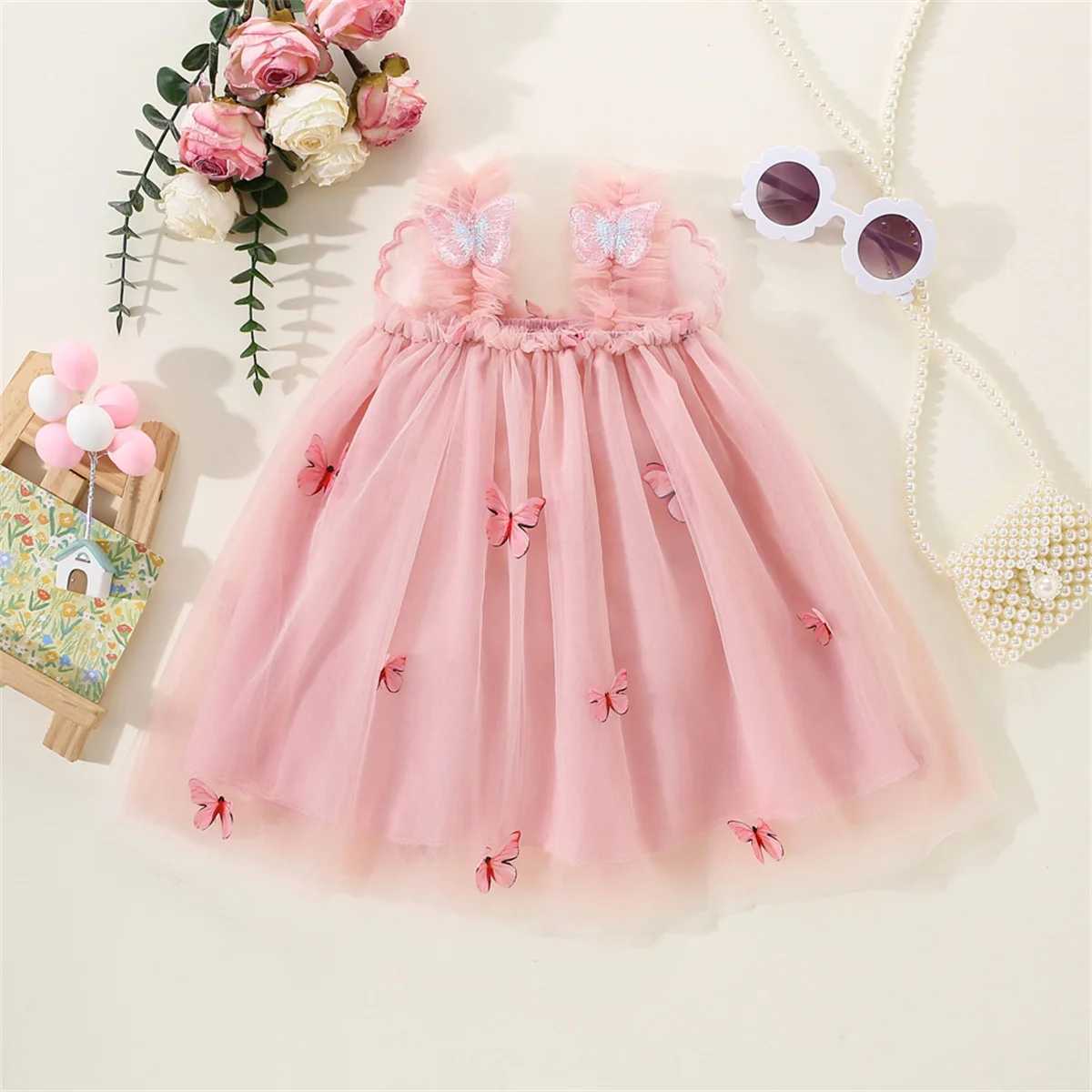 Robes de fille Summer Girls Princess Party Performance Performance Robe Butterfly Wing Strap Mesh Robe D240425