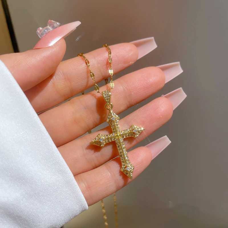 Pendant Necklaces Fashion Christian Jesus cross necklace exquisite craftsmanship guardian cross pendant guardian beloved gift