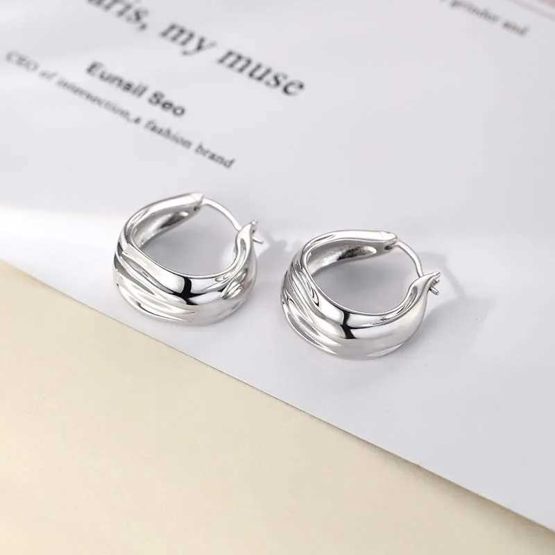 Stud New Trendy Metal Irregular Pleated Hoop Earrings for Women Fashion Design Silver Color Geometric Earrings Jewelry Gifts