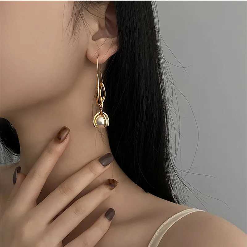 Dangle Chandelier Korean Elegant Long Pearl Pendent Earrings for Women Fashion Design Metal Line Earrings Bridal Wedding Jewelry Gift