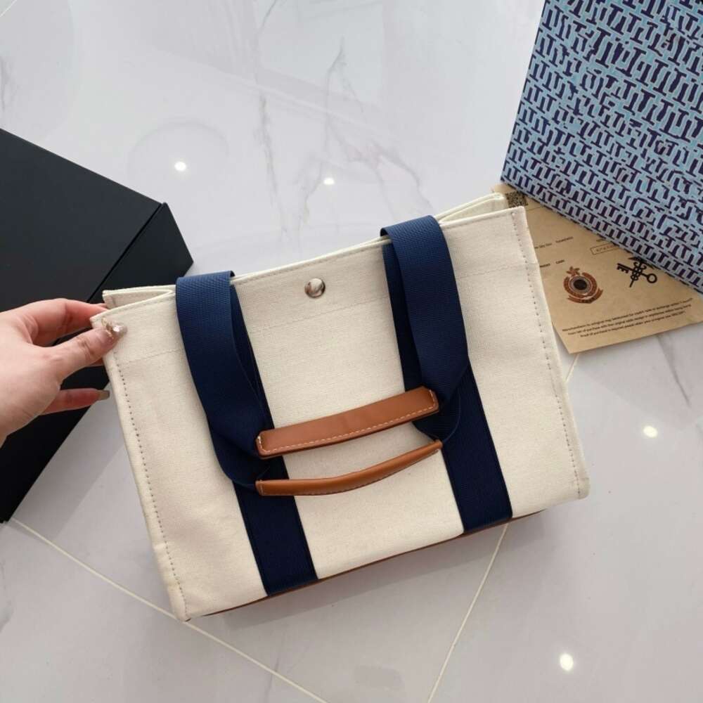 Luxus Handtasche Designerinnen Frauenmarketasche neue Leinwand Handtasche Wtern Style One Schultertasche Frauentasche Mode und niedliche Studenten Crossbody