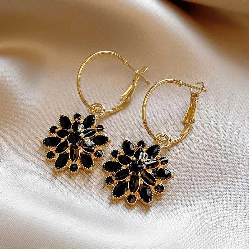 Dangle Chandelier Vintage Black Zircon Double Layered Flower Drop Earrings for Women Exquisite Crystal Dripping Oil Earrings Jewelry Birthday Gift