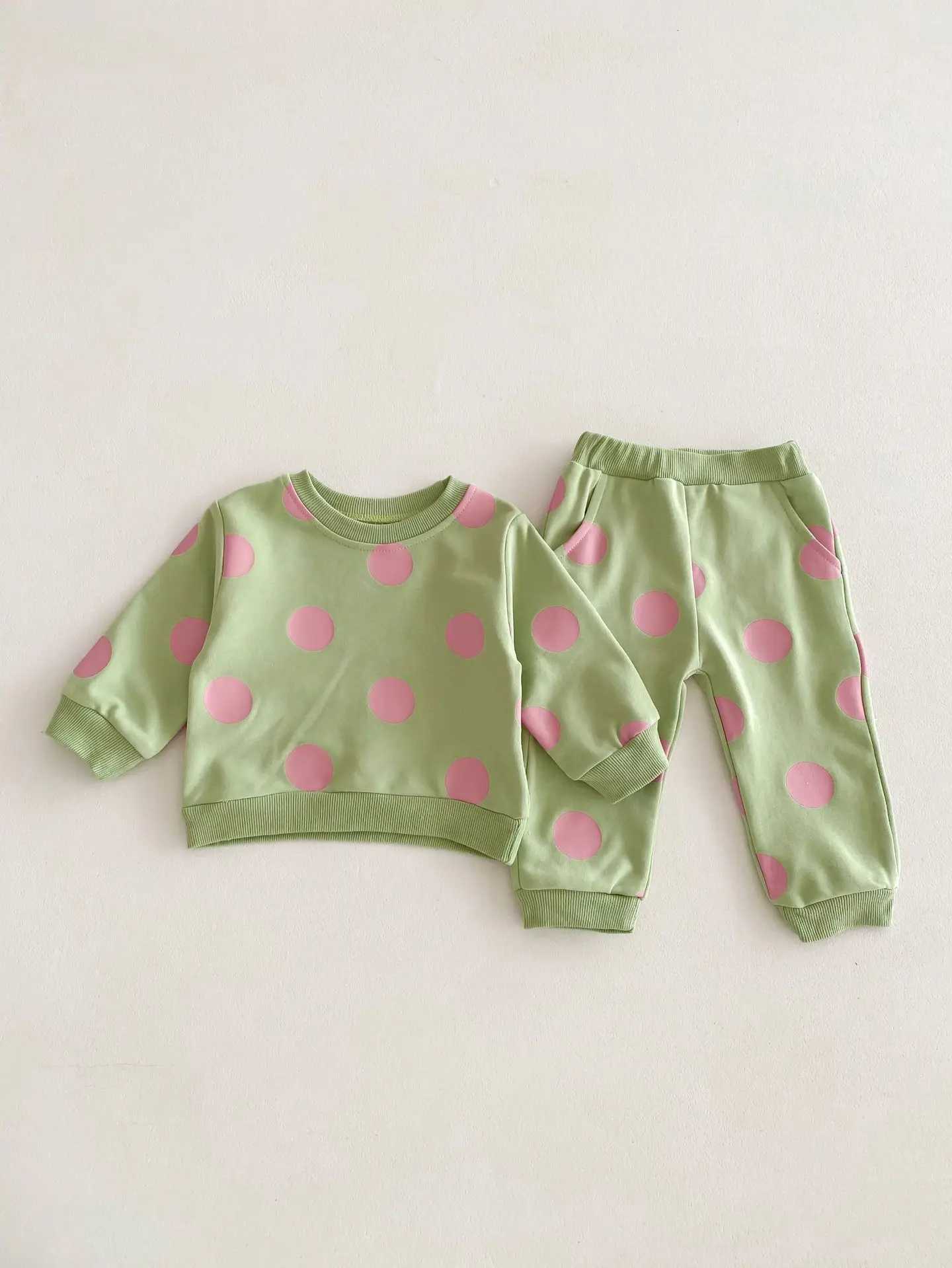 Ensembles de vêtements 2024 Nouveaux vêtements pour bébé Toddler Boys Track Suit Infant Polk Dot Blouse and Pantal