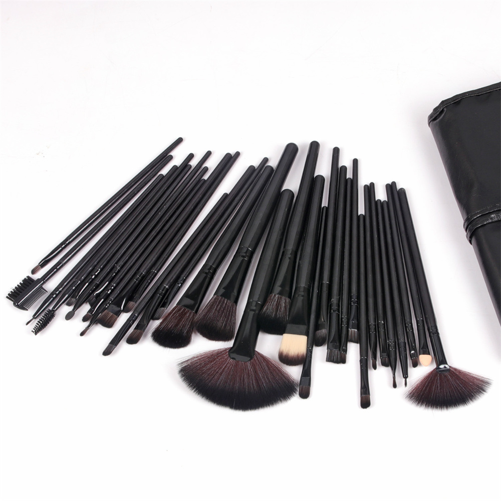 / Set Tools Professional Makeup Tools Brushes Couleur en bois avec sac en cuir Cosmetics Kits de maquillage