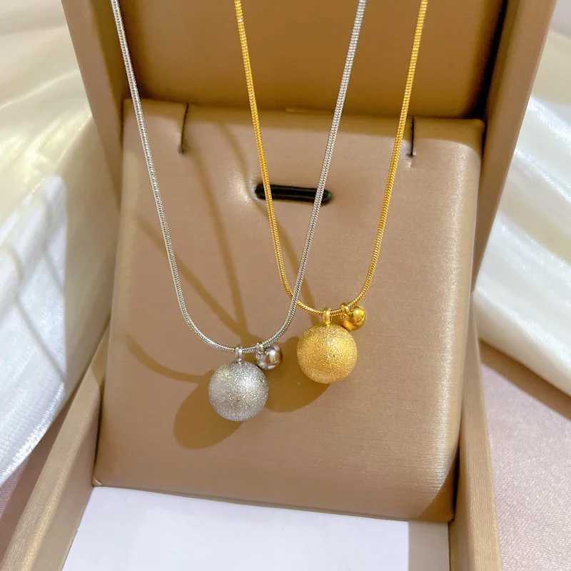 Hänghalsband 316l rostfritt stål guldfärg borstade släta pärlor kulhänge halsband för kvinnor nya modeflickor kedja smycken gåvor