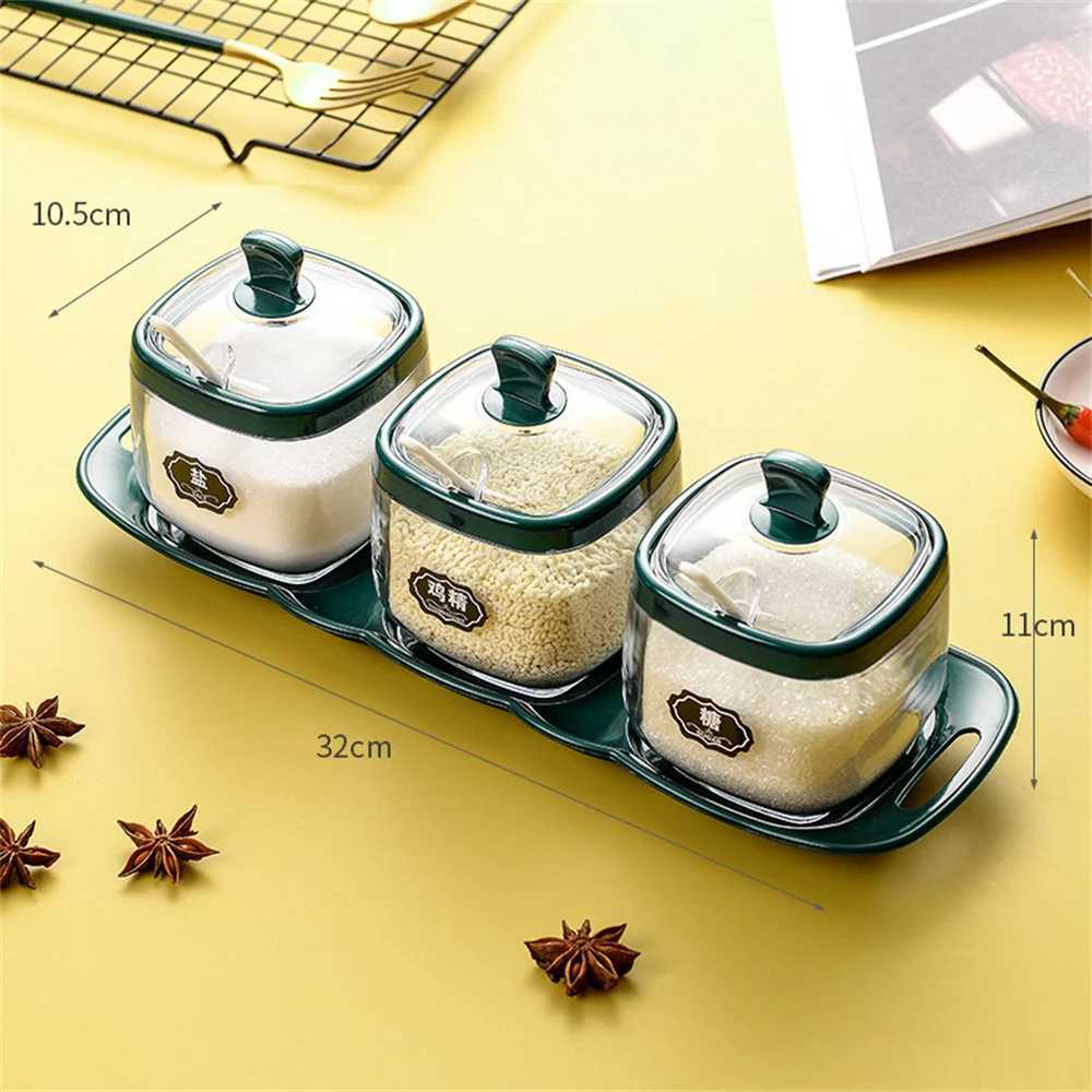 Food Savers Storage Containers Spice bottle plastic seasoning jar with spoon salt and sugar shaker container sauce bowl dispenser spice rack kitchen tools H240425