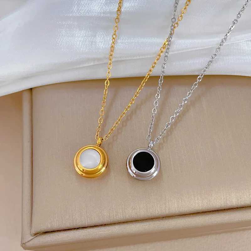 Pendant Necklaces Small Two Side Round Pendant Necklace For Women Shell Jewelry Stainless Steel Love Crystal Stone Short Chokers Luxury Wholesale