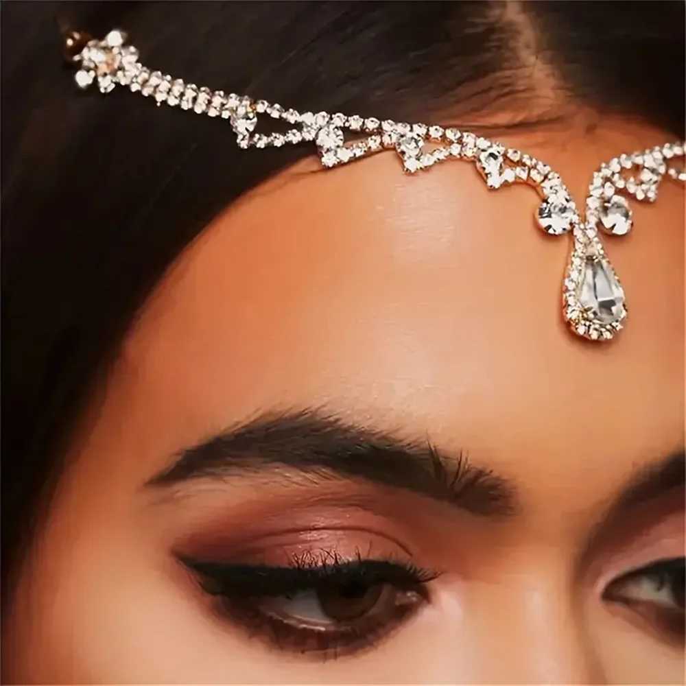 Bröllopshår smycken bling indisk glänsande hänge pannkedjan smycken tiara huvudstycke brudhuvud hår bröllop kristall huvudbonad tillbehör gåva D240425
