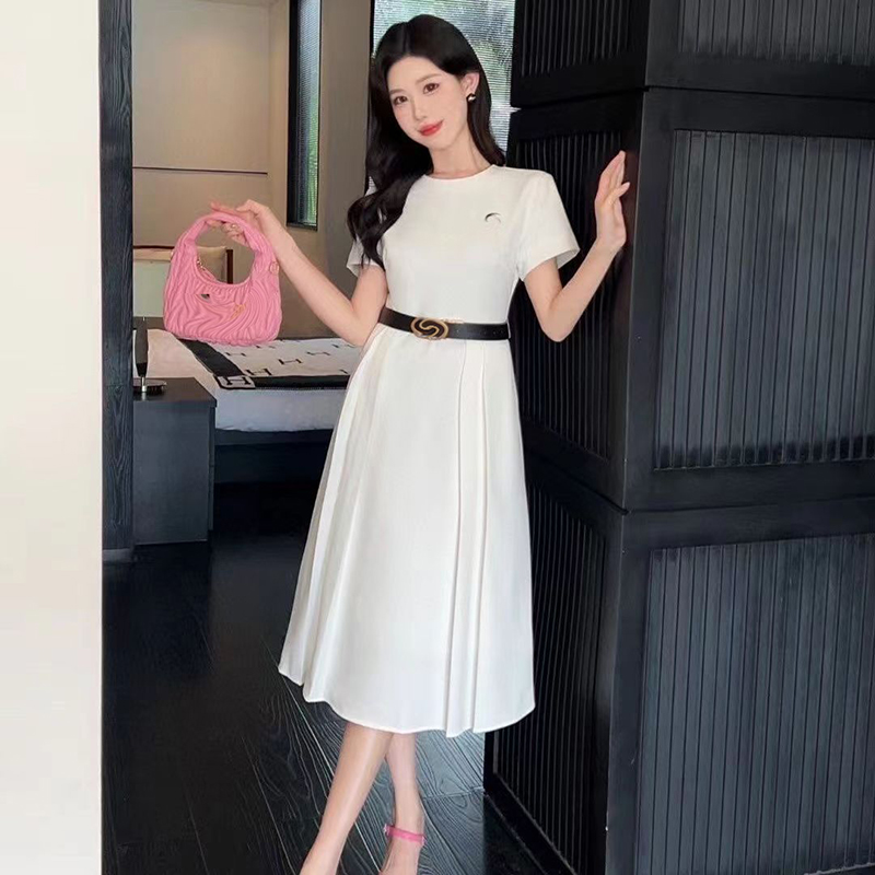 Top designer brand fashion women's slim-fit dress Black simple casual dress Female sexy charming suit dress girl White Princess skirt belt skirt Q1