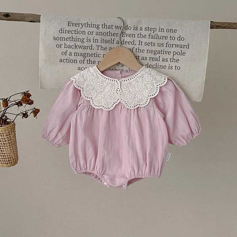 Rompers Autumn Ins Style Baby Girls Clothes Lace Collar Bodysuit Long Sleeve Loose Style One Piece H240425