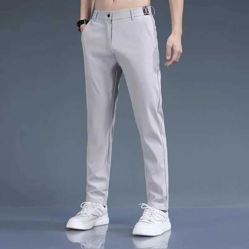 Pantaloni da uomo 2024 pantaloni da uomo slim codi maschile coreano pantaloni sportivi il piacere traspirato