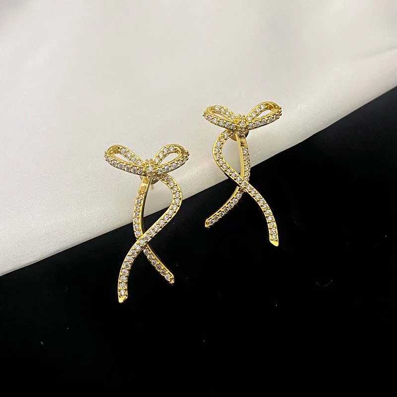 Dangle Chandelier Luxury Full Rhinestone Bow Stud Earrings For Women Exquisite Shiny Crystal Long Tassel Earrings Party Jewelry Bijoux Gifts