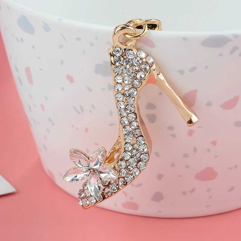 Keychains Lanyards High Heel Shoe Keychain Rhinestone Crystal Purse Car Key Chain Bag Dekorativ legering Keyring