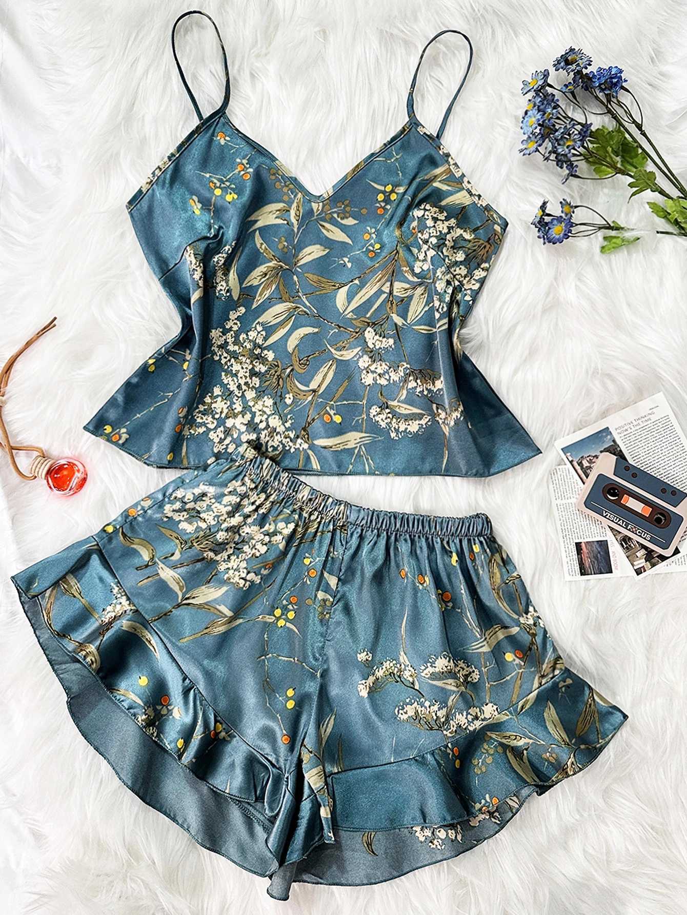 Kobietowa odzież sutowa wiosna letnia imitacja jedwabna piżama dwuczęściowy ślady mody drukowane szorty domowe kombinezon seksowne kantar Y240426