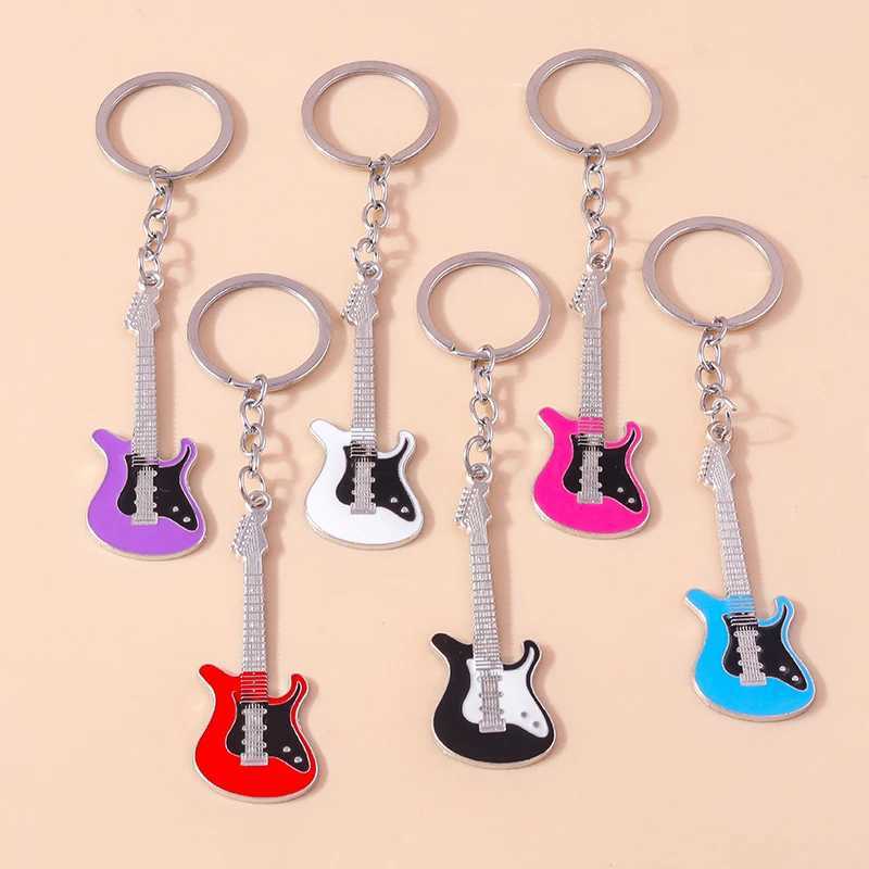 Keychains Lanyards Fashion Music Guitar Charms Keychain For Women Men Car Key Handsbag Hanging Keyrings Accessoires DIY BIJOURS Cadeaux