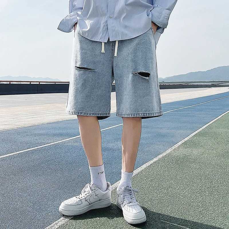 Shorts pour hommes à la mode de la dentelle élastique lavée short denim à trou droit pour hommes Summer 2024 Nouveaux courts de genou décontractés de taille haute