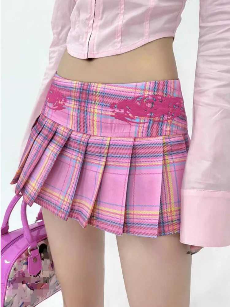 Jupes 2023 HARAJUKU KAWAII Plaid jupes Preppy Style Girls Sexy JK plissée mini jupes avec short y2k kawaii femmes jupes y240420
