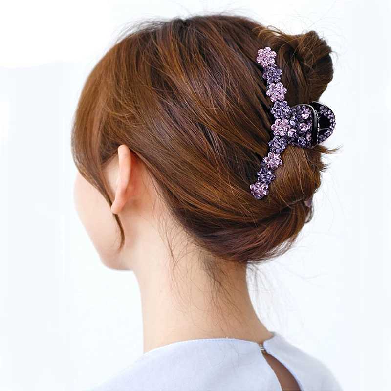 Klemmen Strasshaarklauen Krabbenclip für Frauen Mädchen Blumen Haarnadel Barrettes Kristallponytail Haarzubehör Kopfbedeckung Schmuck Geschenk Y240425