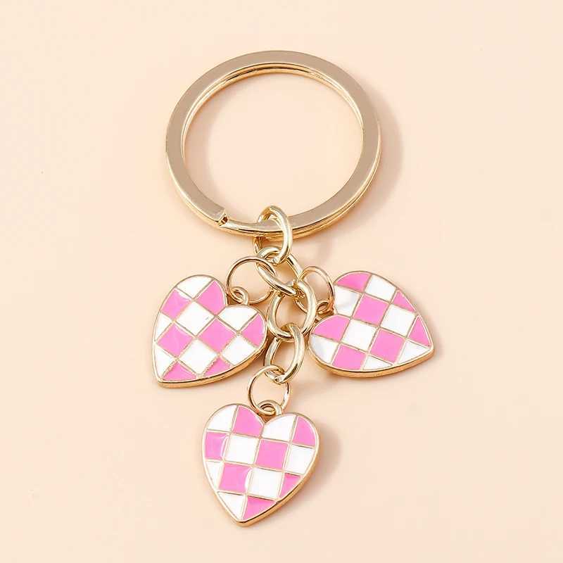 Keychains colhedores de chaveiro fofo de esmalte de amor de coração keyrings de amizade para mulheres garotas DIY Bolsa feita à mão pingentes de pingentes -chave acessórios