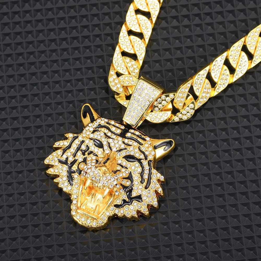 Strands Exquisite Tiger Head shaped Pendant Necklace and 14mm Iced Classic Cuban Link Chain Fashion Animal Jewelry Fashion Mens 240424