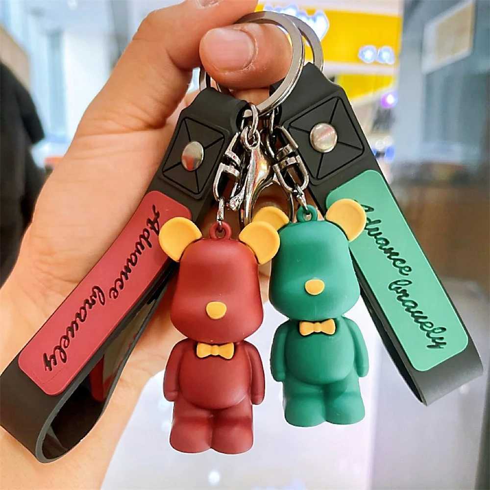 Keychains Lonyards mignon cravate ours kelechain résine animal poupée pendentif pour femmes sac à bandoulière