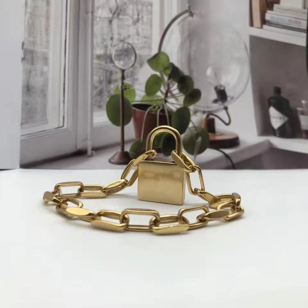 Bijoux de créateur Nouvelle lettre Collier de chaîne de clavicule Bracelet Feminine268z féminine 268z