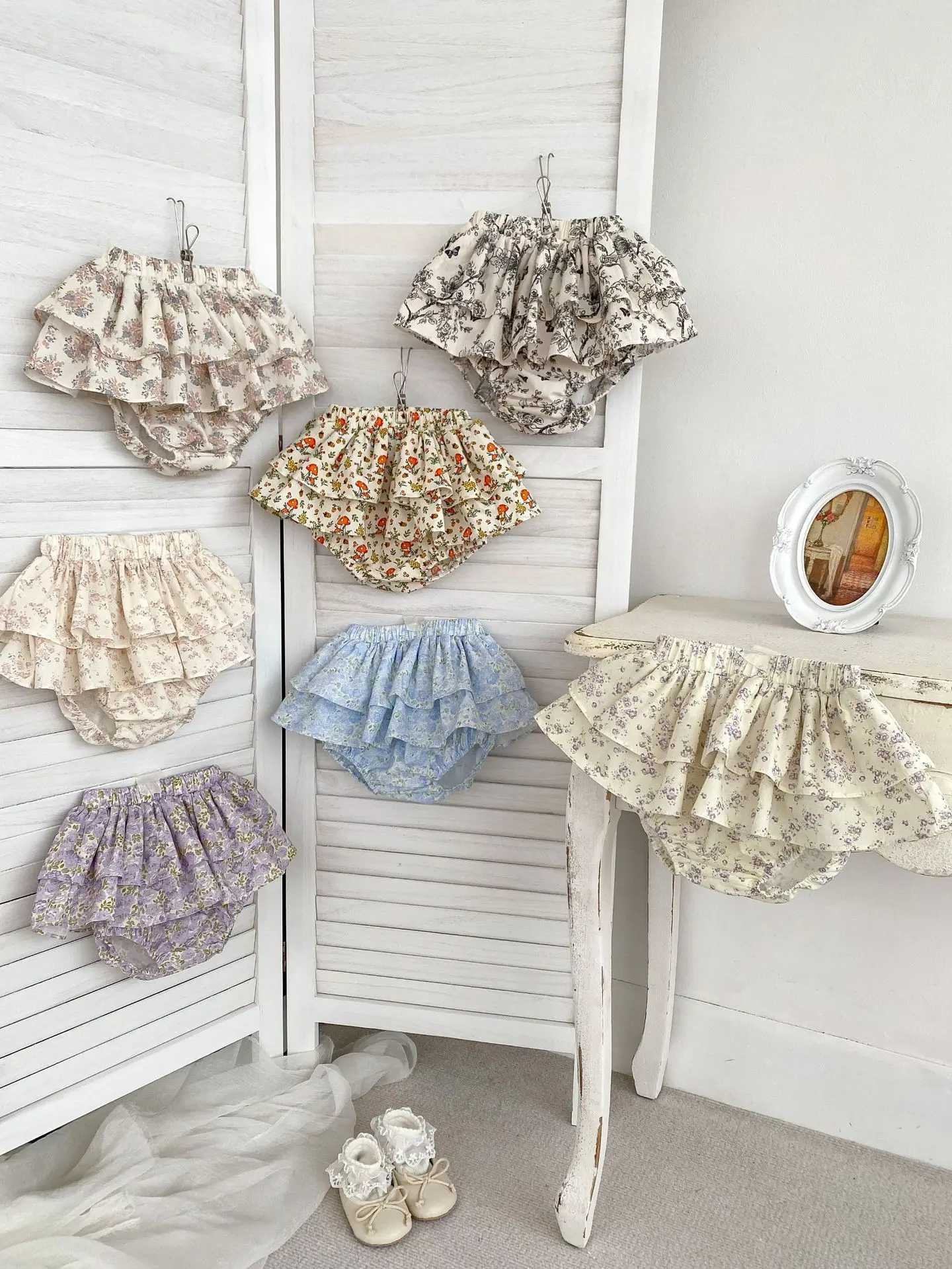 Shorts 2024 0-3Y Summer Baby Bloomers Ruffle Girls Floral Shorts Cake Layeres PP Shorts H240509