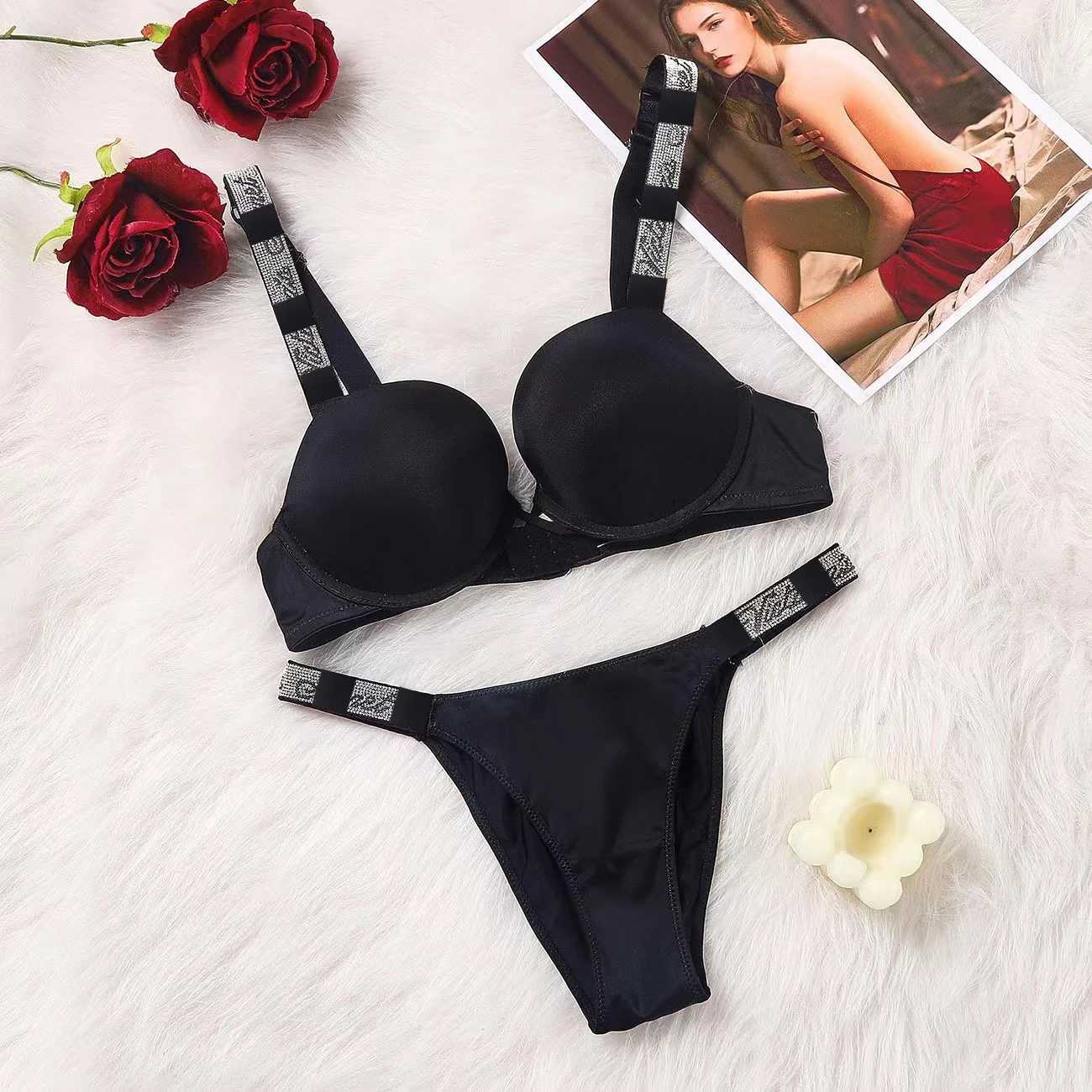 Mutandine da donna Sexy Push Up Reggiseno e biancheria intima Set a 2 pezzi di biancheria intima da donna con diamante d'acqua comoda reggiseno regolabile che raccoglie biancheria intima Wholeleeleel2404