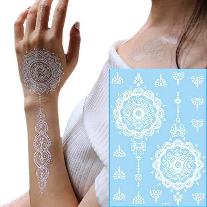 Tattoo Transfer weißer Spitze Henna Flash Tattoo Schmetterling Feder gefälschte temporäre indische Tattoo Aufkleber Sommerstil Körperkunstkunst Schönheit Schmuck 240427