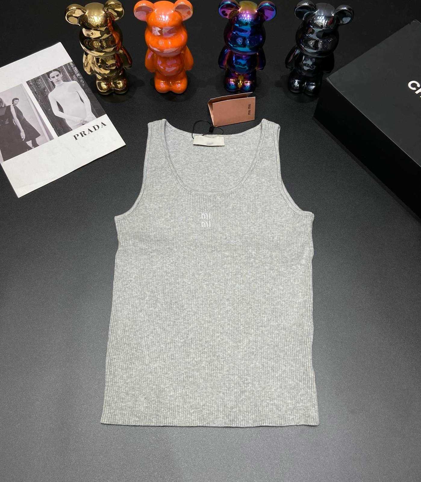 Frauen Tanks Camis Designer 2024 Fett Fäden Tanktop Weißer runder Hals großer Größe eng elastischer Sportfitness atmungsaktiv