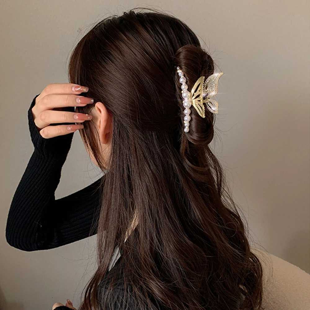 Clamps AWAYTR Rhinestone Metal Hair Claw Crab Clip For Women Girls Shiny Barrette Hairpin Crystal Pearl Hair Accessories Jewelry Gift Y240425